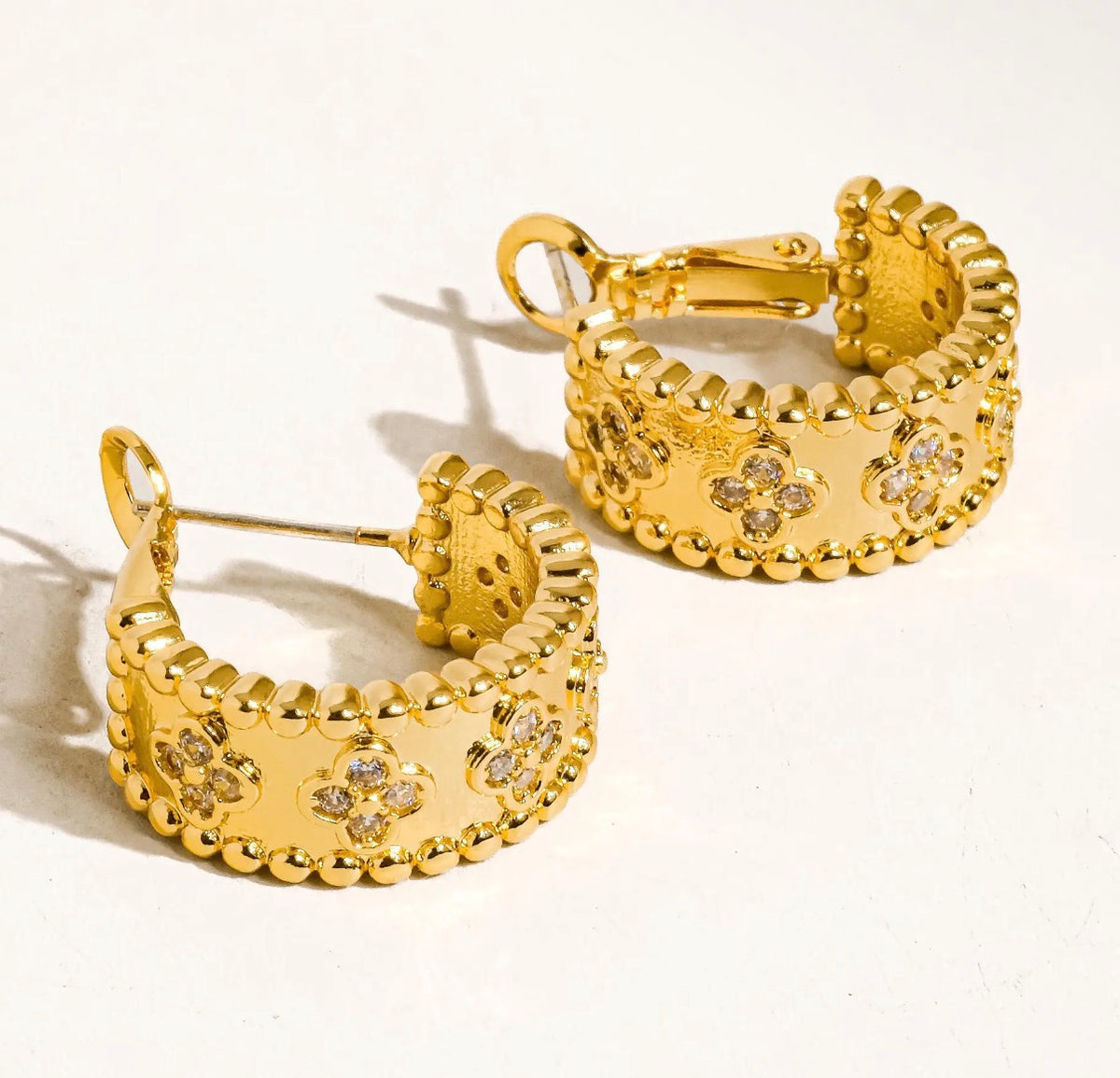 18k vintage Hoop