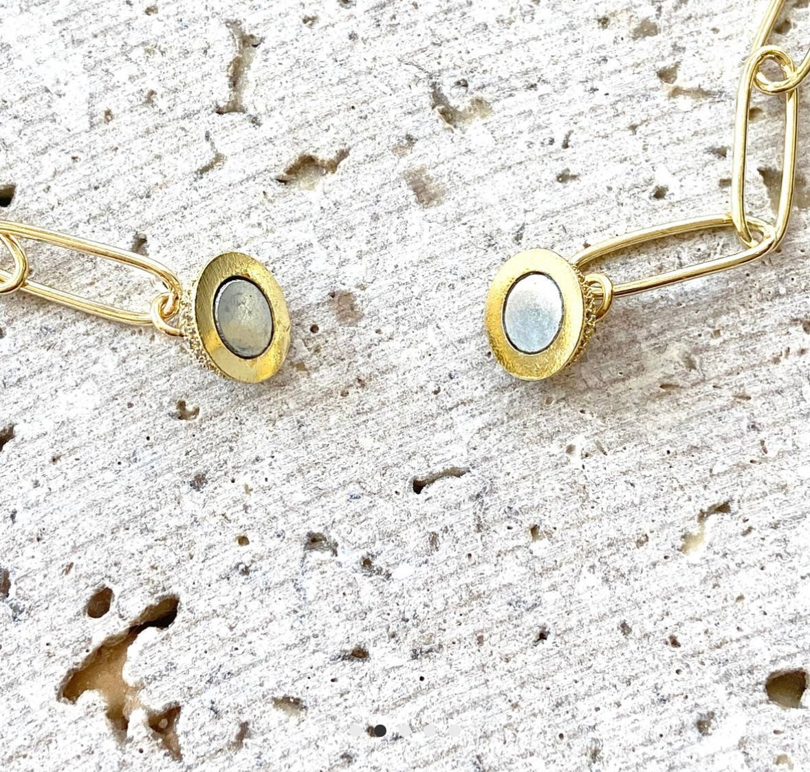 Gold Magnetic Necklace