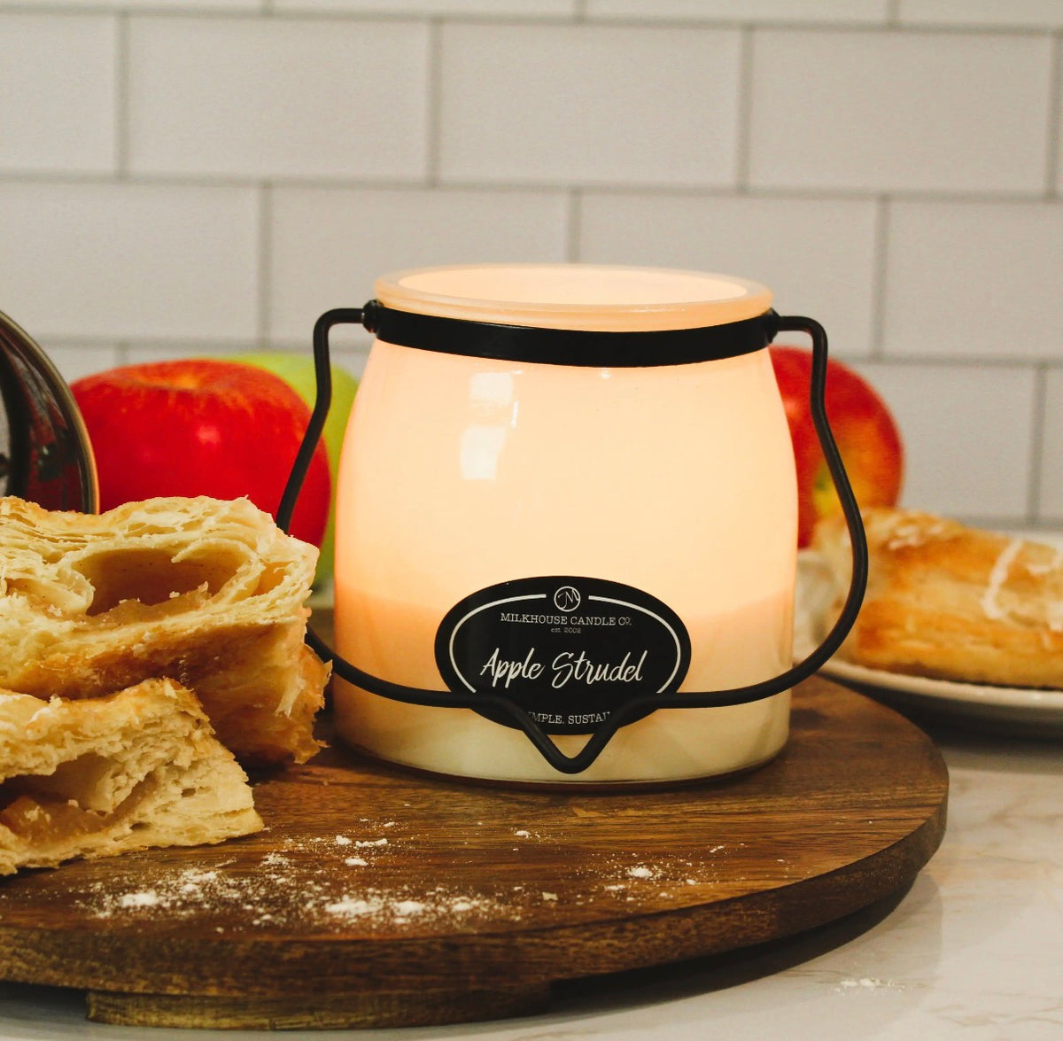Apple Strudel Candle